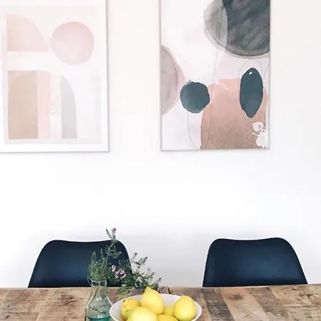 Mit Balkon - Netflix - Nahe Messe Duesseldorf *