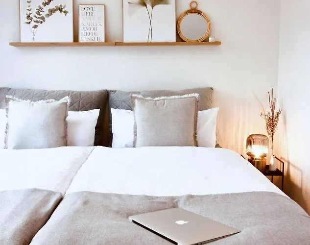 Mit Balkon - Netflix - Nahe Messe Duesseldorf Lejlighed